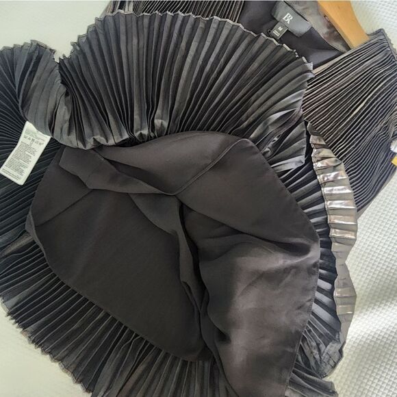Banana Republic Metallic Pleated Women's Top - Silver Black New With Tags - Picture 10 of 14
